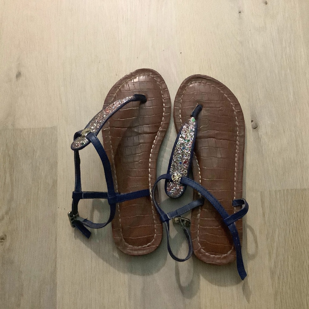 Size 4 US great condition dressy sandals